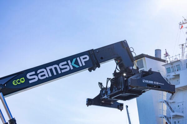 a Samskip crane 